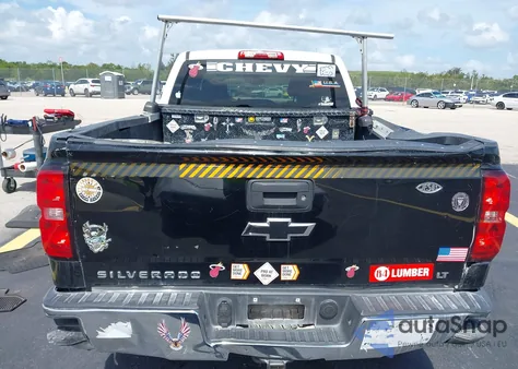 2017 Chevrolet Silverado 1500 1Lt from USA, damaged, VIN 1GCRCREC8HZ303802